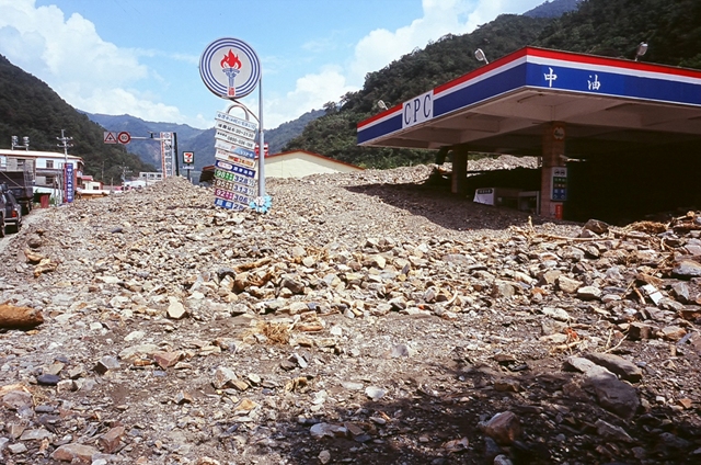 2008年9月辛樂克颱風造成埔霧公路發生土石流等災害（柯金源 攝）
